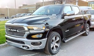 RAM 19-24 R1500 4WD PICK-UP pyörät 6 pultilla kiinni