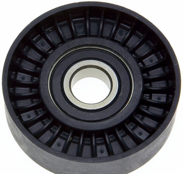 Tuulettajanhihnan kiristimen pyörä 99-01 GAT38032 L4 2,4L