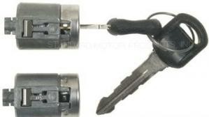 Lukkosylinterit 98-00 STMDL179 ovi, sis. 2kpl