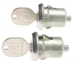 Lukkosylinterit 97-00 STMDL7 ovi sis. 2kpl kromi